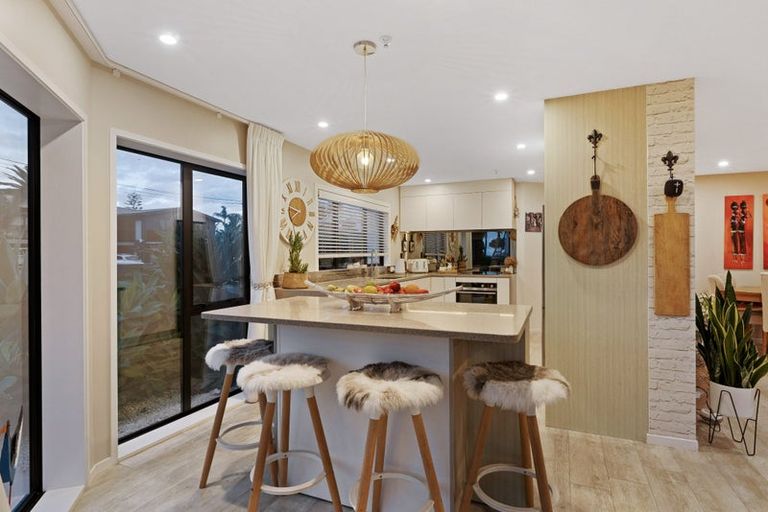 Photo of property in 1/248 Hibiscus Coast Highway, Orewa, 0931