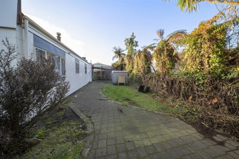 Photo of property in 2 Hamlet Street, Stratford, 4332