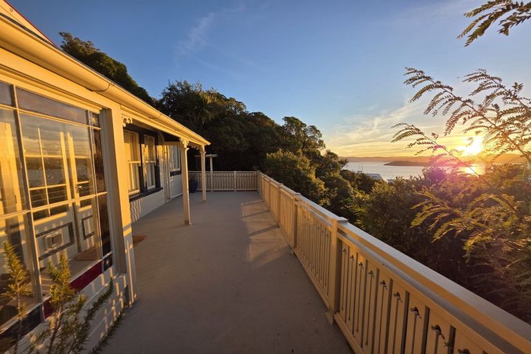 Photo of property in 12 Nikau Road, Point Howard, Lower Hutt, 5013