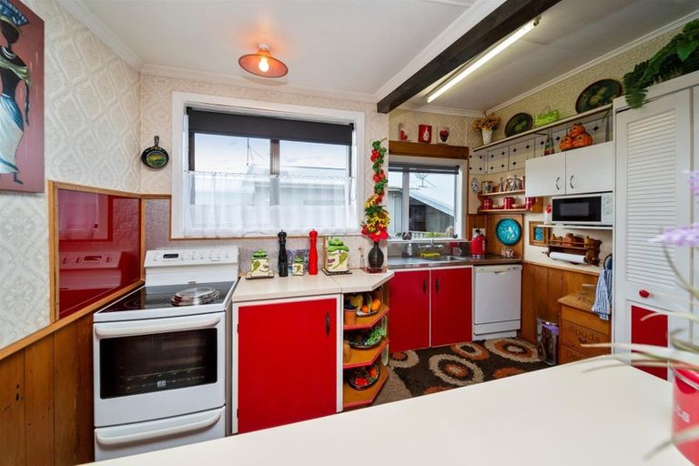 Photo of property in 288 South Road, Hawera, 4610