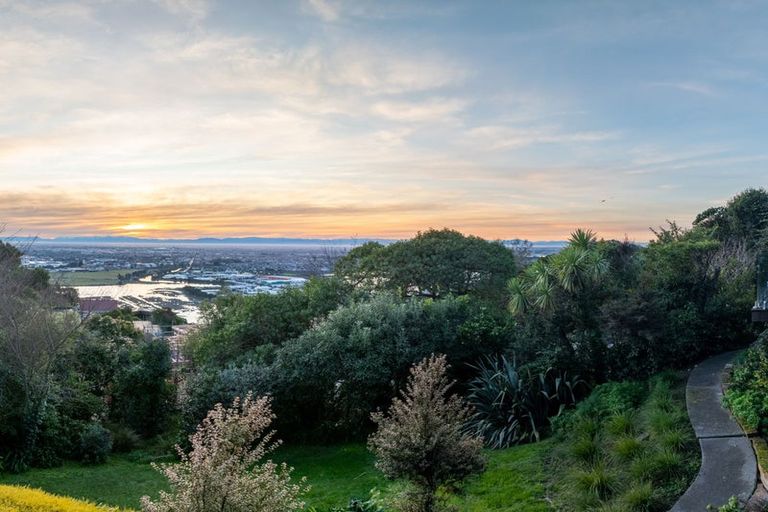 Photo of property in 245 Cannon Hill Crescent, Mount Pleasant, Christchurch, 8081