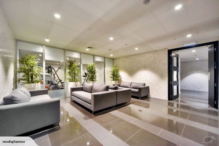 Photo of property in 2 Salford Place, Awapuni, Palmerston North, 4412