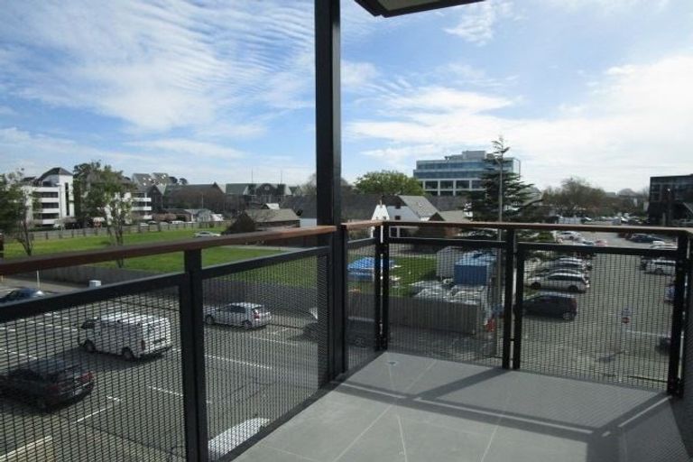 Photo of property in 50 Kilmore Street, Christchurch Central, Christchurch, 8013