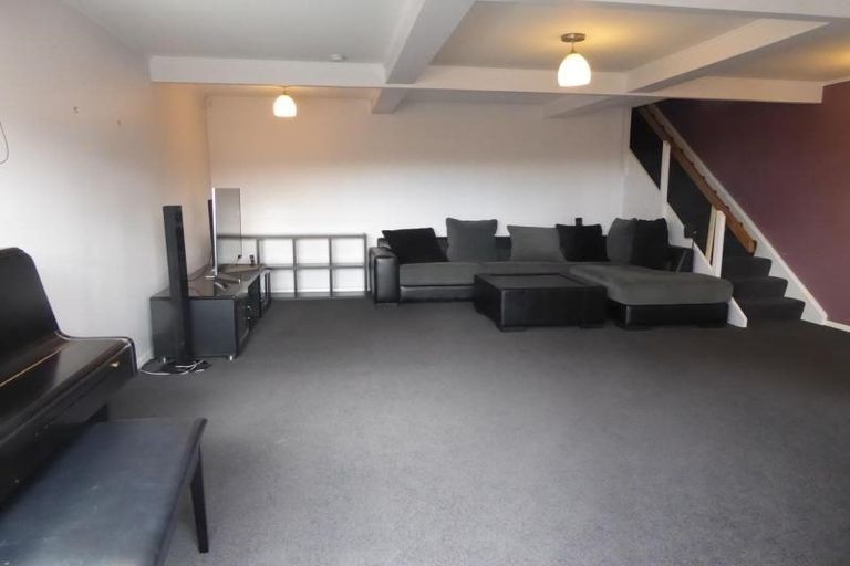 Photo of property in 35 Fraser Avenue, Johnsonville, Wellington, 6037