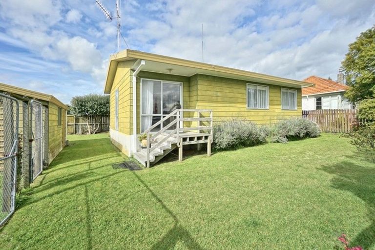 Photo of property in 1b Seddon Street, Te Puke, 3119