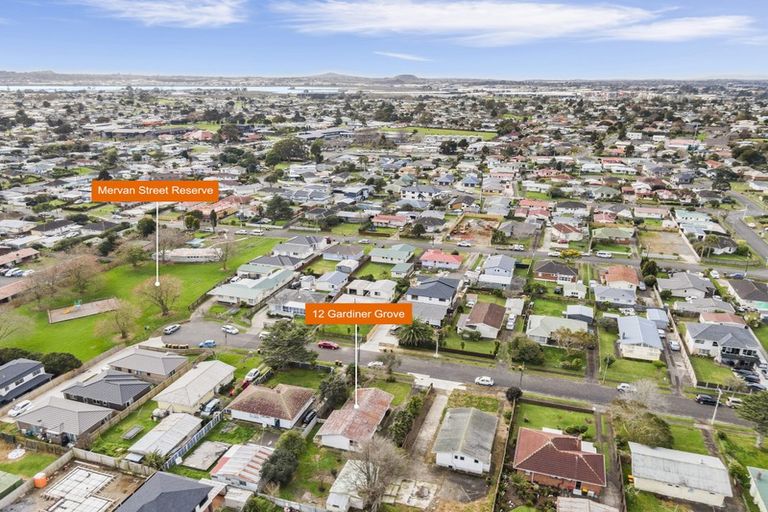 Photo of property in 12 Gardiner Grove, Mangere East, Auckland, 2024