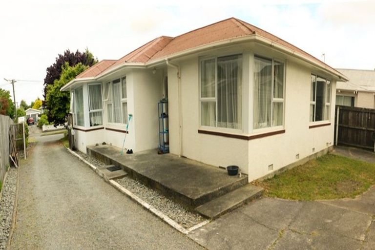 Photo of property in 9 Colina Street, Avonhead, Christchurch, 8042