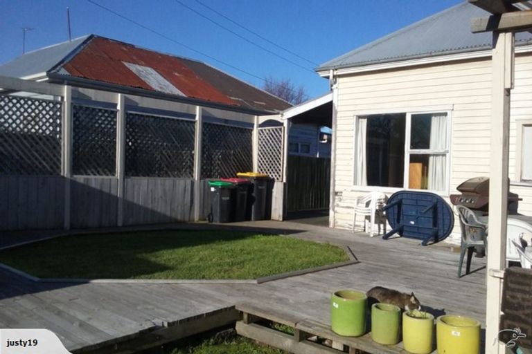 Photo of property in 77 Mathesons Road, Phillipstown, Christchurch, 8011