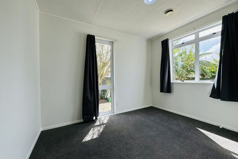 Photo of property in 15 Cardrona Place, Favona, Auckland, 2024