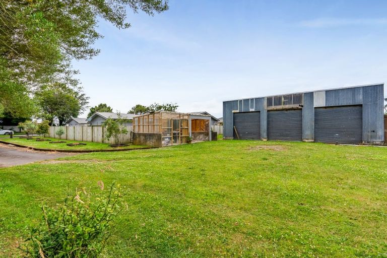 Photo of property in 4 Douglas Street, Hawera, 4610