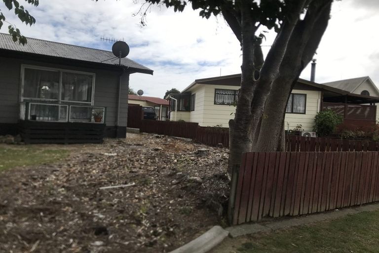 Photo of property in 10 Farnworth Crescent, Whakatane, 3120