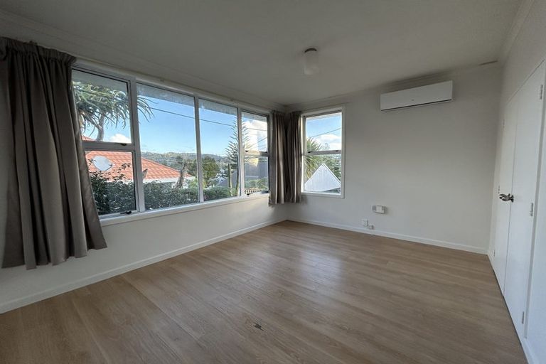 Photo of property in 53 Routley Drive, Glen Eden, Auckland, 0602