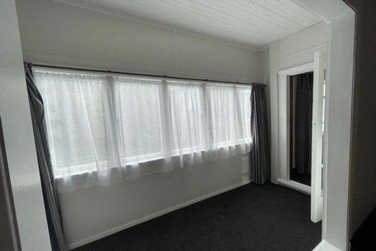 Photo of property in 23 Medway Street, Island Bay, Wellington, 6023