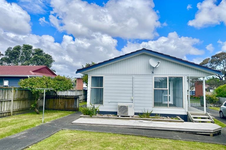 Photo of property in 5 Urlich Drive, Ranui, Auckland, 0612