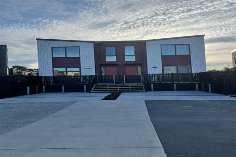 Photo of property in 24 Te Rito Road, Hobsonville, Auckland, 0616