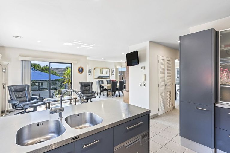 Photo of property in 379 Kapiti Road, Paraparaumu Beach, Paraparaumu, 5032