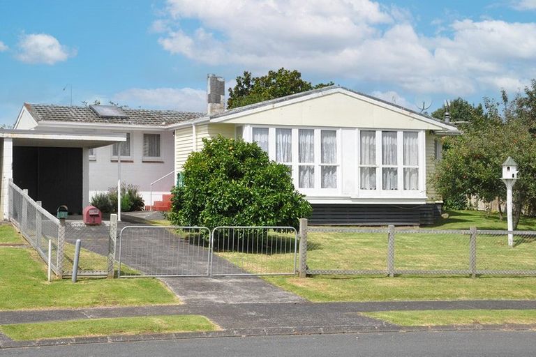 Photo of property in 1 Totara Street, Waiuku, 2123