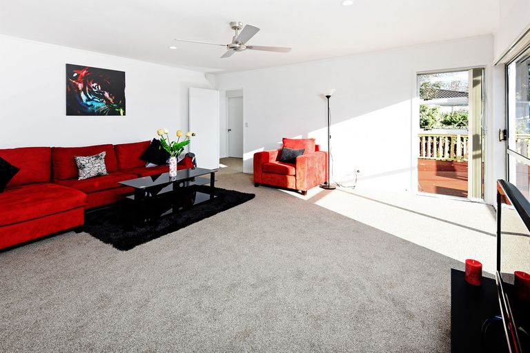Photo of property in 3 Carter Place, Manurewa, Auckland, 2102