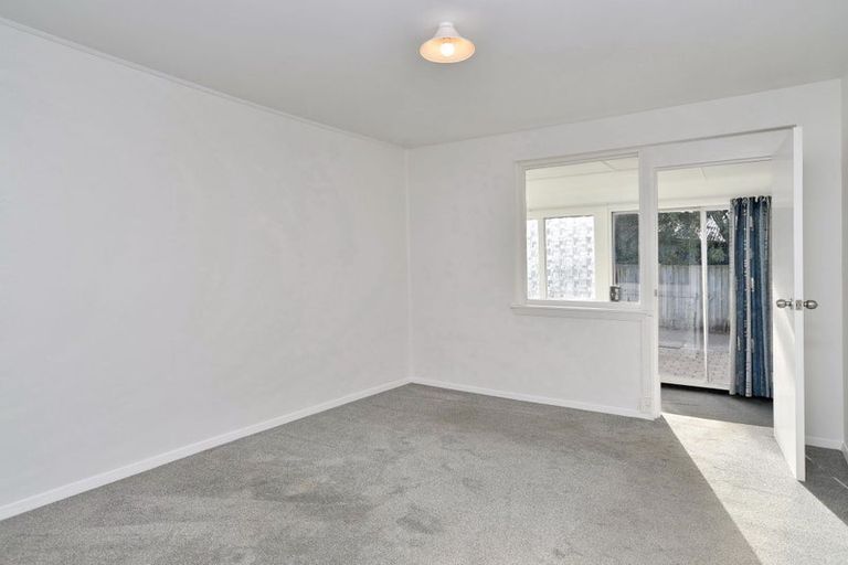 Photo of property in 2/132 Aldwins Road, Phillipstown, Christchurch, 8062