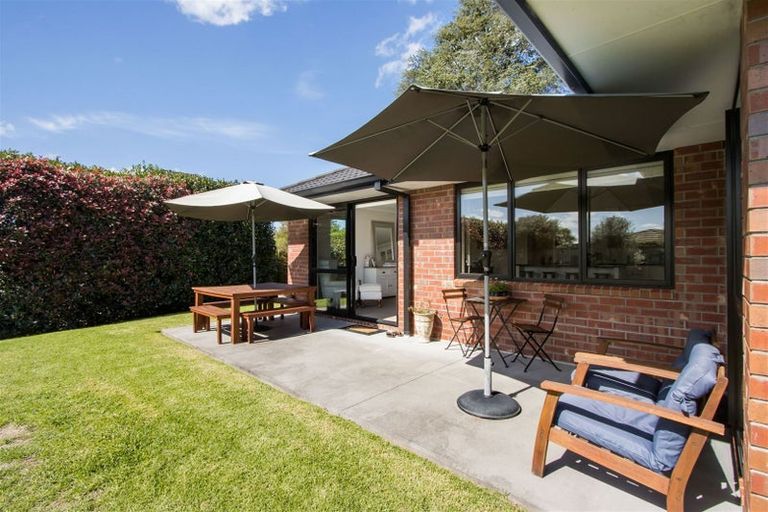 Photo of property in 48 Kayelene Place, Omokoroa, 3114