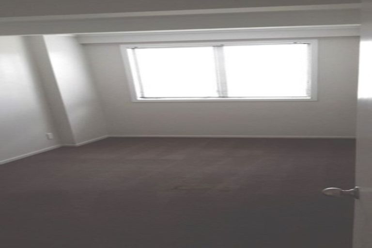 Photo of property in 12 Ronald Place, Manurewa, Auckland, 2102