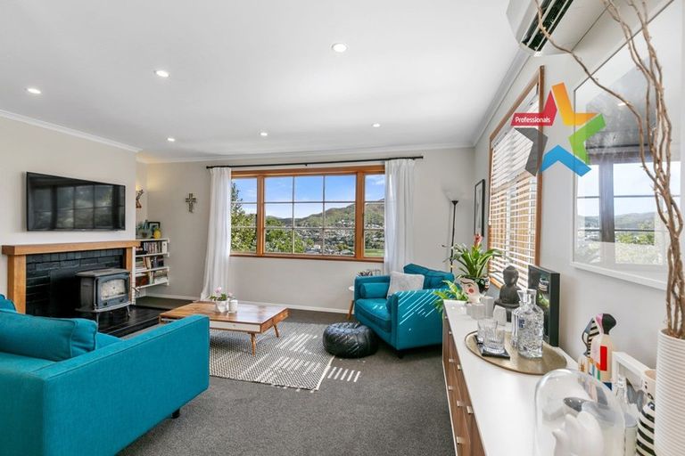 Photo of property in 44 Victory Avenue, Karori, Wellington, 6012