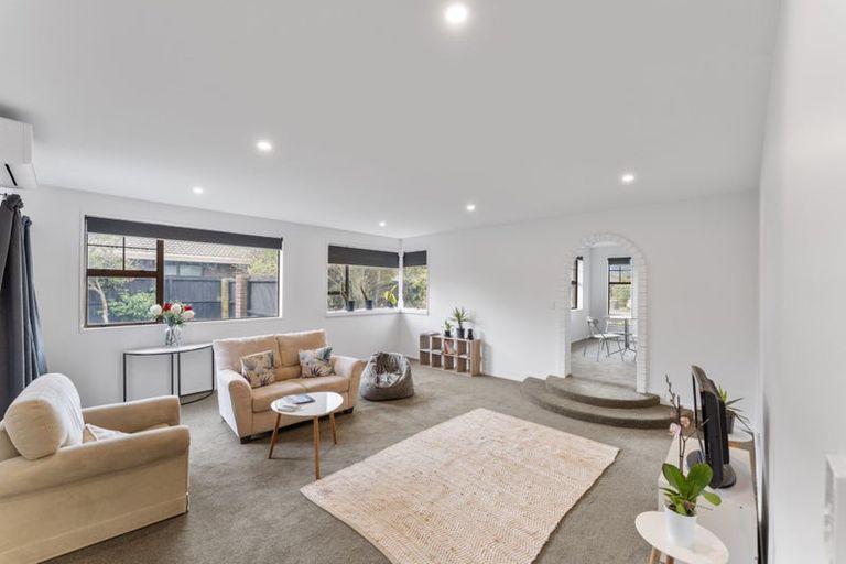 Photo of property in 20 Cherrywood Place, Redwood, Christchurch, 8051