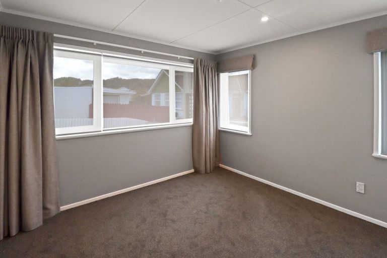 Photo of property in 16 Kerepehi Grove, Wainuiomata, Lower Hutt, 5014