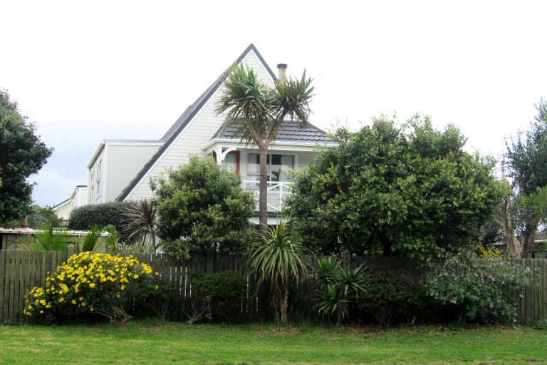 Photo of property in 208b Manly Street, Paraparaumu Beach, Paraparaumu, 5032