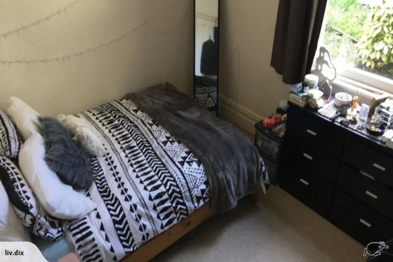 Photo of property in 2/106 Glenmore Street, Northland, Wellington, 6012