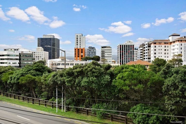 Photo of property in 168u2 Tinakori Road, Thorndon, Wellington, 6011