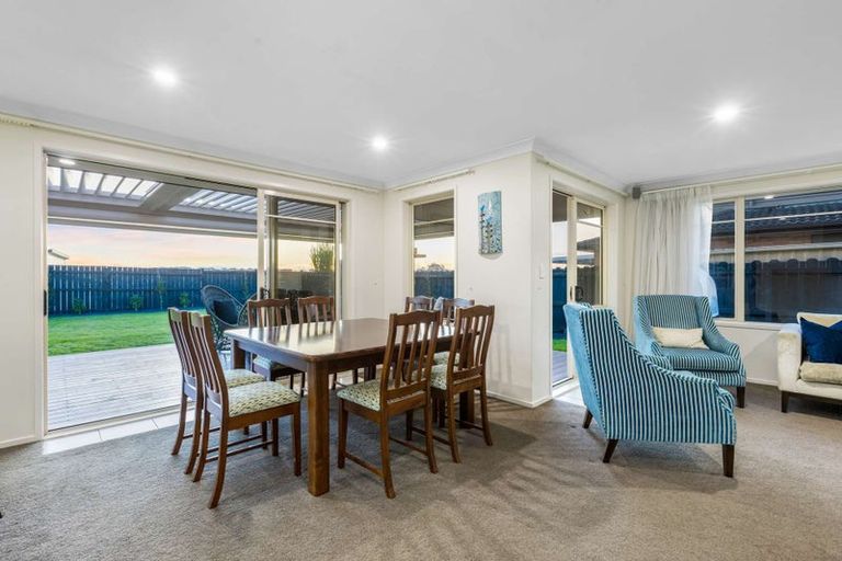 Photo of property in 40 Anchorite Way, Red Beach, 0932