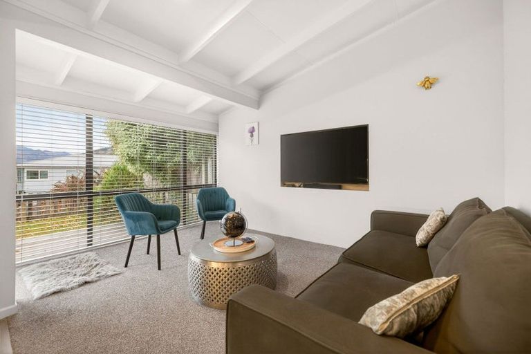 Photo of property in 1b Dart Place, Fernhill, Queenstown, 9300