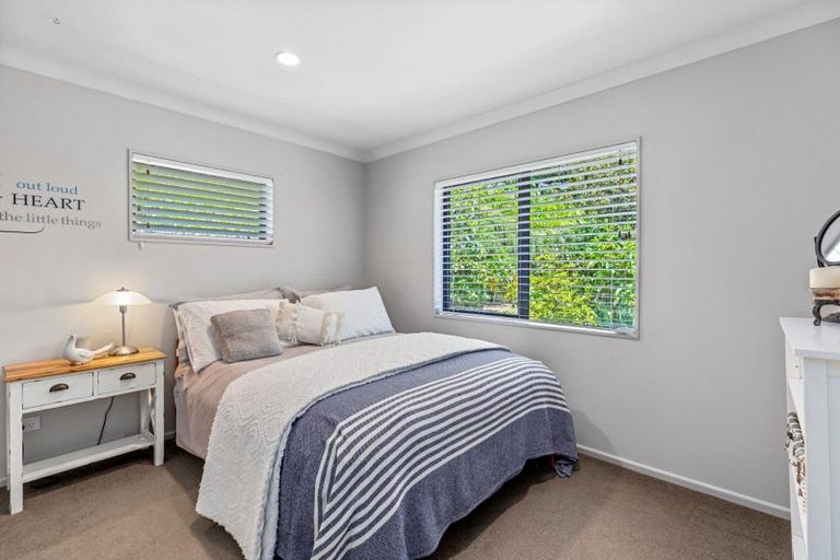 Photo of property in 18 Ko Place, Pyes Pa, Tauranga, 3112