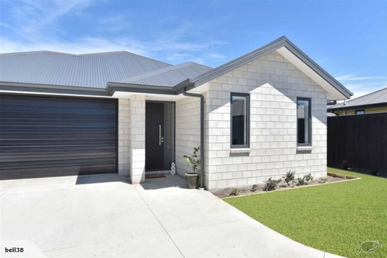 Photo of property in 16 Hartford Crescent, Rolleston, 7615