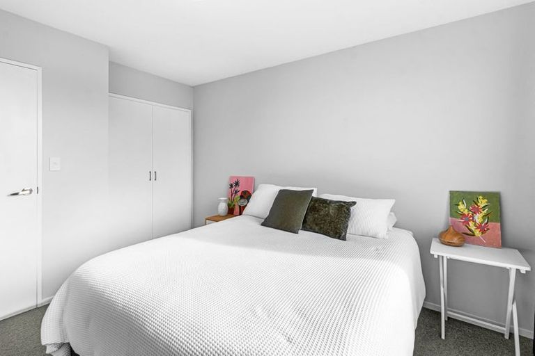 Photo of property in 6b Rolfe Place, Bishopdale, Christchurch, 8053