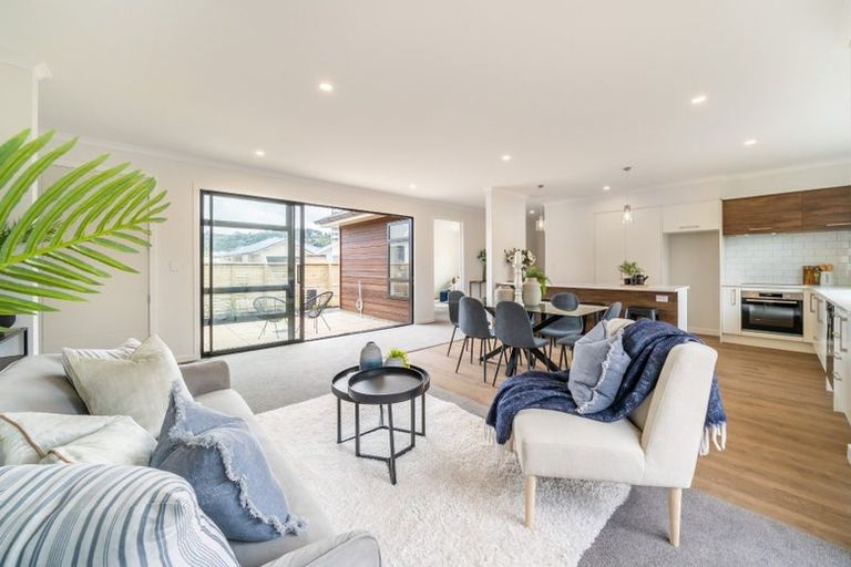 Photo of property in 18 Te Ara O Motutawa, Avalon, Lower Hutt, 5011