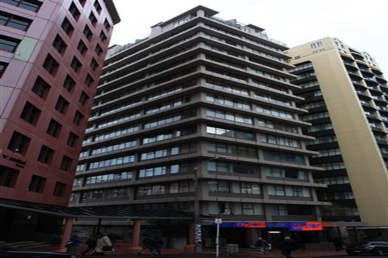 Photo of property in Terrace Tower Apartments, 13c/126 The Terrace, Wellington Central, Wellington, 6011