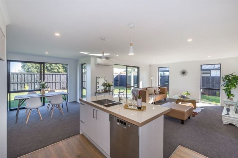 Photo of property in 19 Durells Crescent, Kaiapoi, 7630