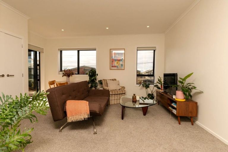 Photo of property in 102/63 Tonar Street, Northcote, Auckland, 0627