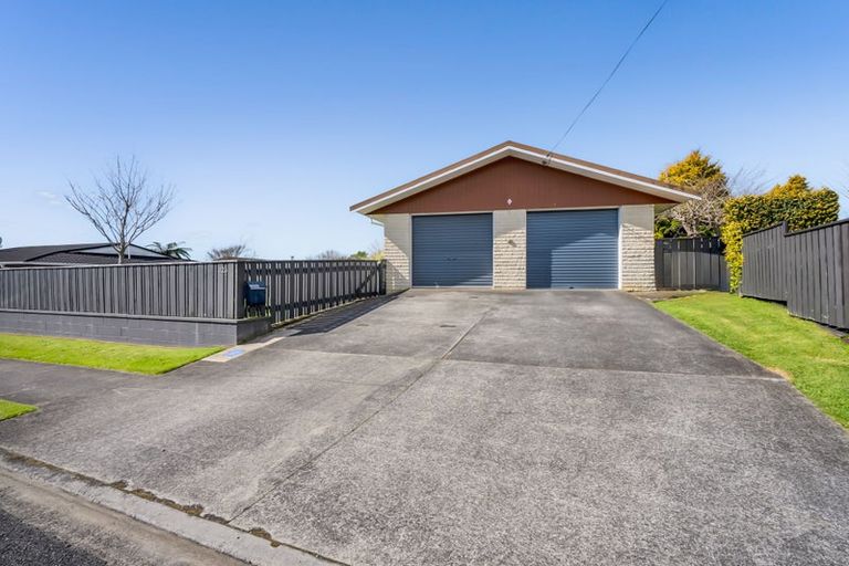 Photo of property in 323 Mangorei Road, Merrilands, New Plymouth, 4312
