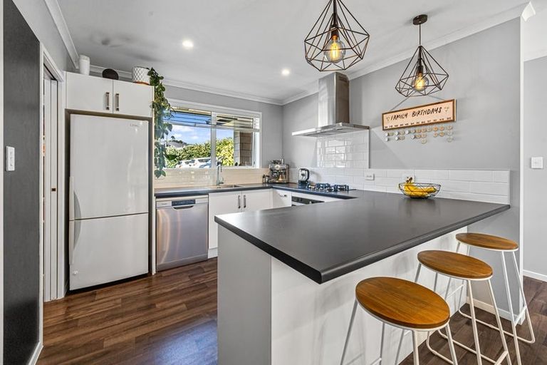 Photo of property in 158 Waitaha Road, Welcome Bay, Tauranga, 3112