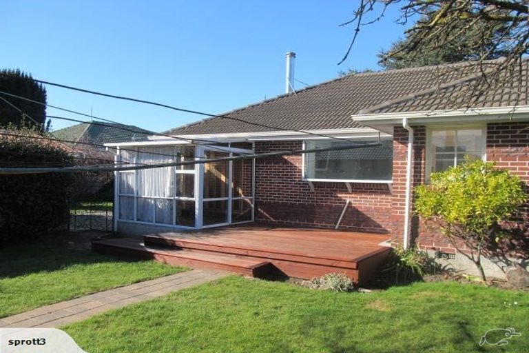 Photo of property in 112 Inwoods Road, Parklands, Christchurch, 8083