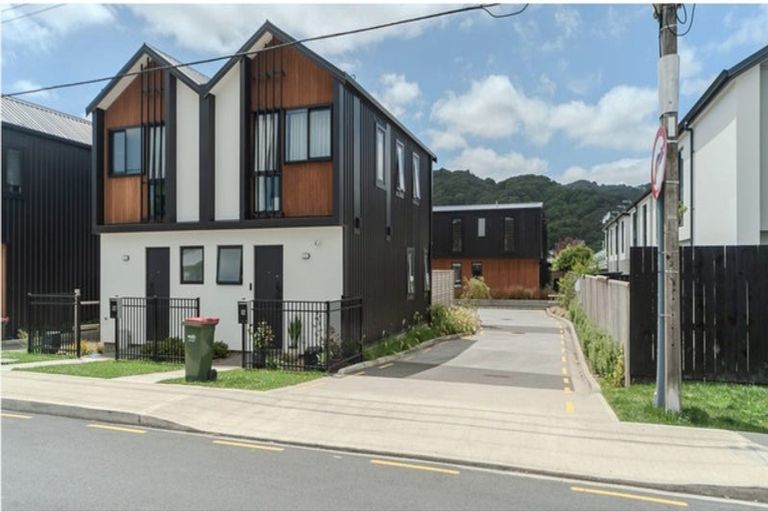 Photo of property in 3/22 Fitzherbert Road, Wainuiomata, Lower Hutt, 5014