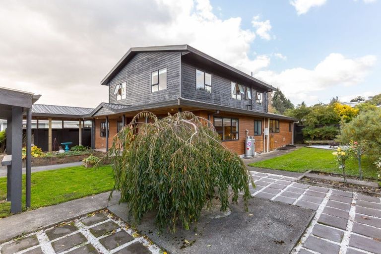 Photo of property in 55 Moeraki Road, Maoribank, Upper Hutt, 5018