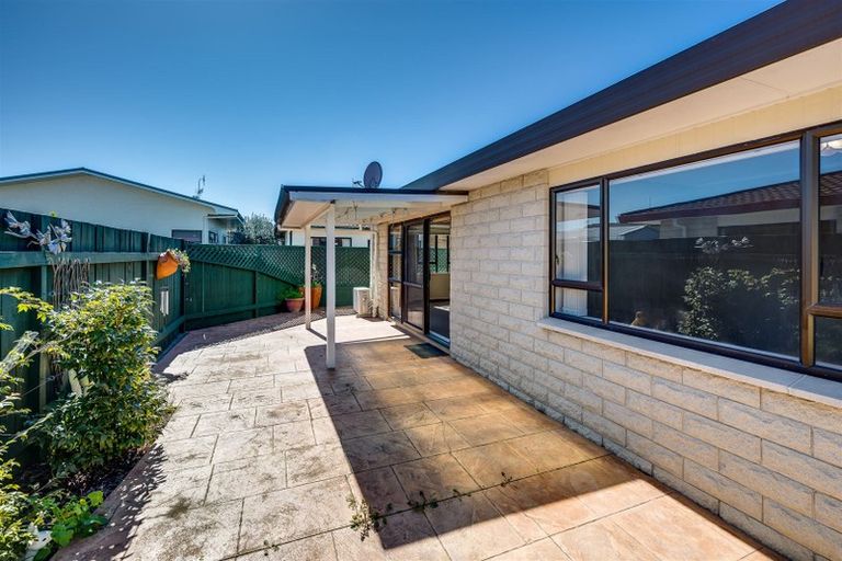 Photo of property in 1/52 Avondale Road, Taradale, Napier, 4112