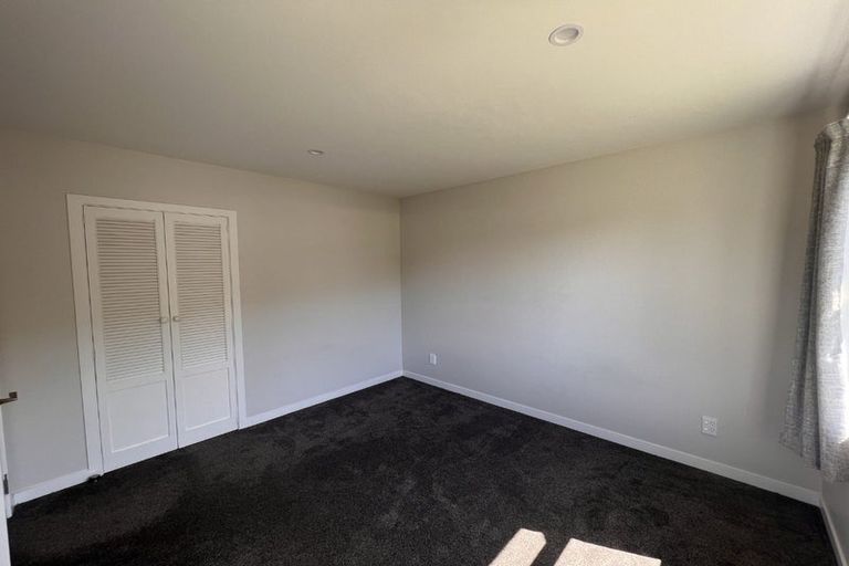 Photo of property in 31 Gardiner Grove, Wainuiomata, Lower Hutt, 5014