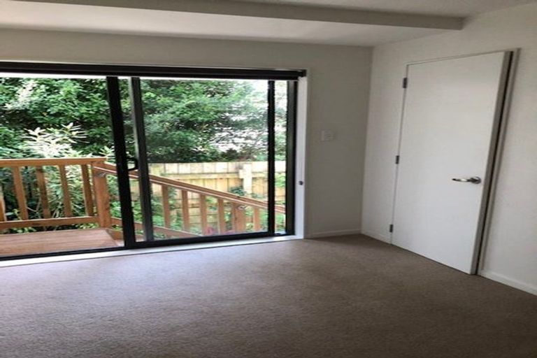 Photo of property in 11 Gordon Place, Newtown, Wellington, 6021