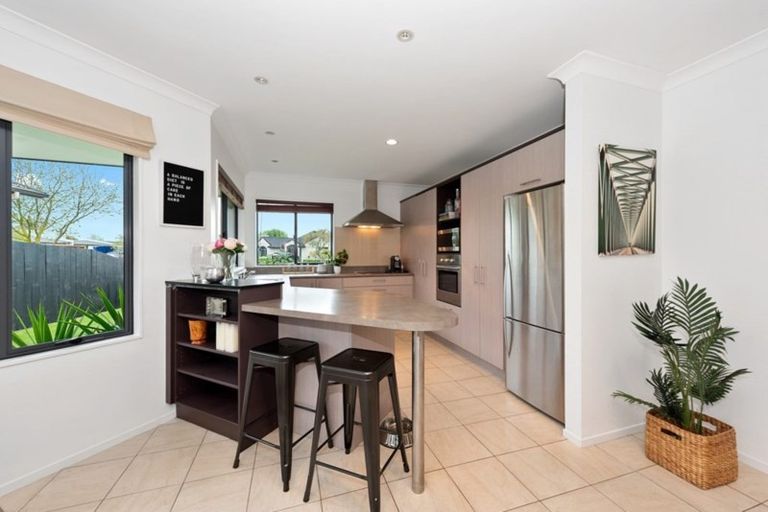 Photo of property in 14 Grasmere Court, Huntington, Hamilton, 3210