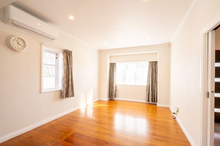Photo of property in 262 College Street, West End, Palmerston North, 4412